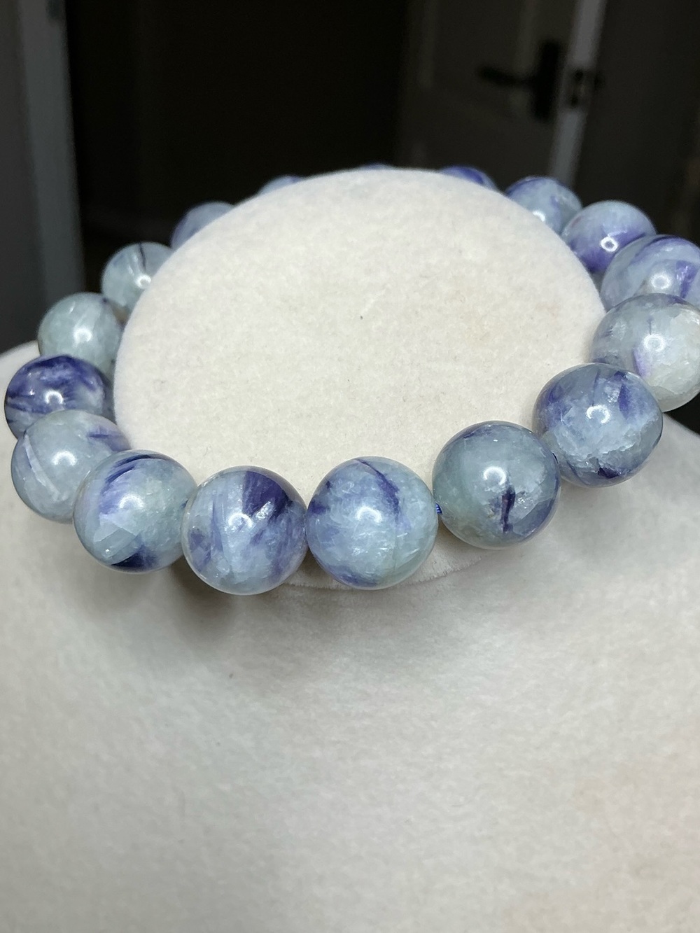 RARE Blue Vein Mica 12mm - Picture 6 of 7